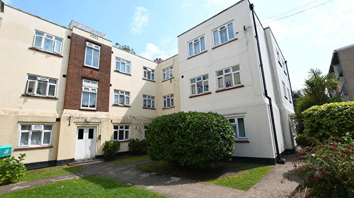 2 Bedroom Flat To Rent In Lower Addiscombe Road, CR0