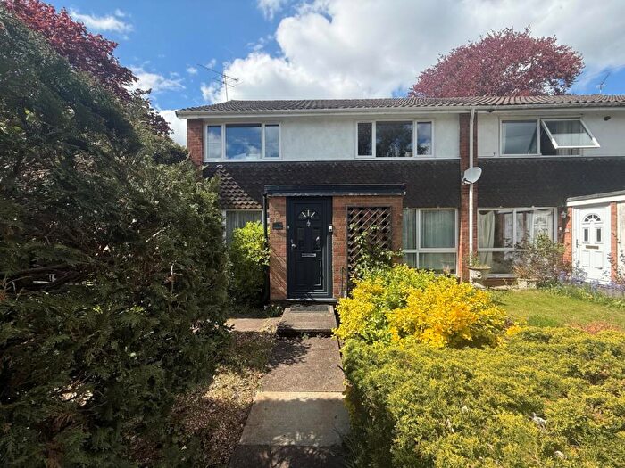 2 Bedroom Maisonette To Rent In Ray Park Avenue, Maidenhead, Berkshire, SL6