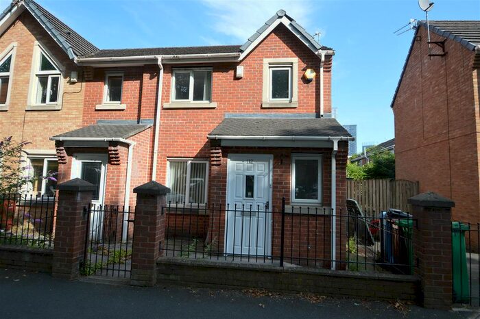 3 Bedroom Property For Sale In Rolls Crescent, Manchester, M15
