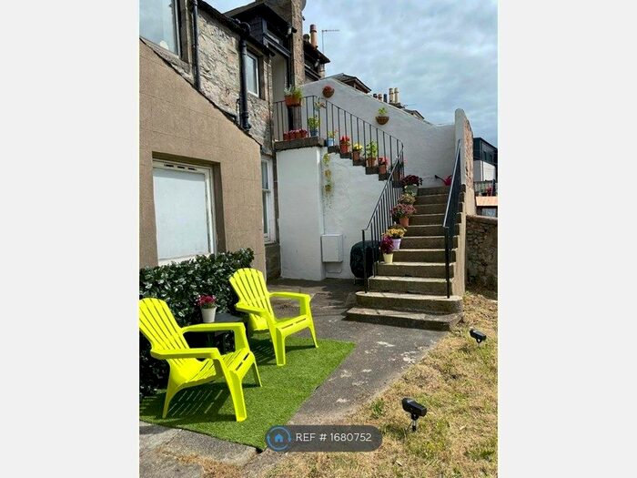 2 Bedroom Flat To Rent In Froghall Road, Aberdeen, AB24