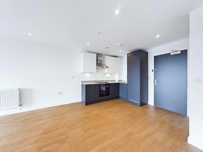 2 Bedroom Apartment To Rent In The Broadway, Town Centre, RH10