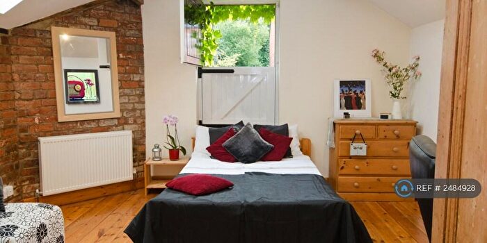 3 Bedroom Detached House To Rent In Wostenholm Road, Sheffield, S7