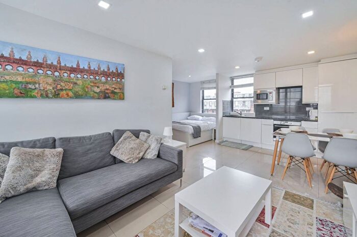 Studio To Rent In Priory House, Rampayne Street, Pimlico, London, SW1V