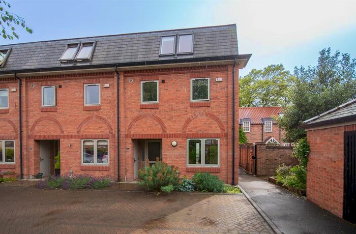 4 Bedroom Terraced House To Rent In Orchard Court, Agar Street, York, YO31