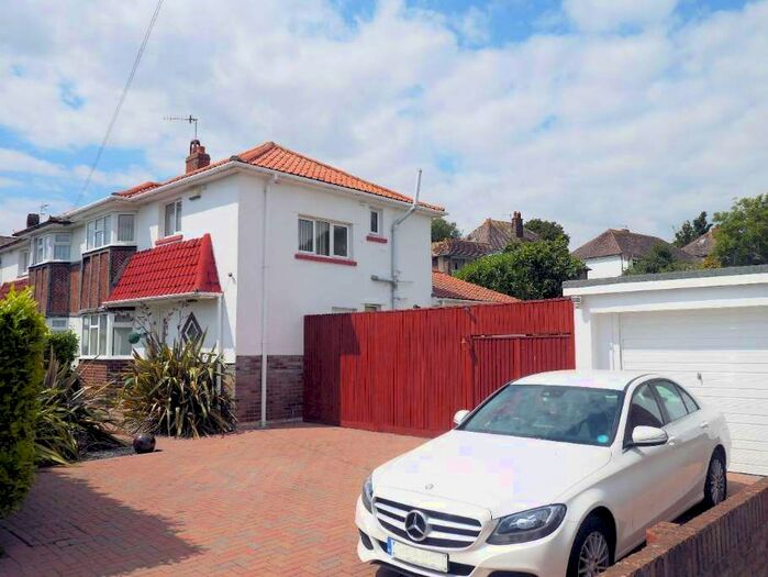 3 Bedroom Semi-Detached House To Rent In Wear Bay Road, Folkestone, CT19