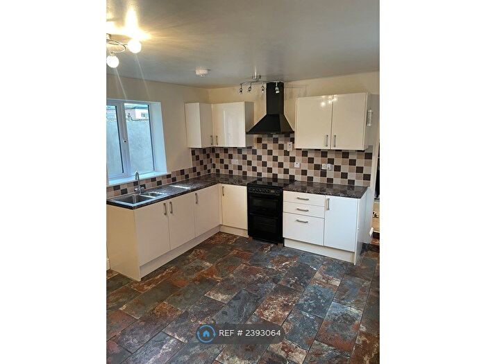 1 Bedroom Flat To Rent In Trinity Street, Taunton, TA1