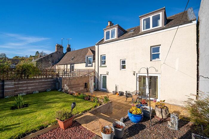 4 Bedroom End Of Terrace House For Sale In Langtongate, Duns, TD11