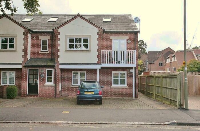 2 Bedroom Maisonette To Rent In Oxford, Epc Rating C, OX2