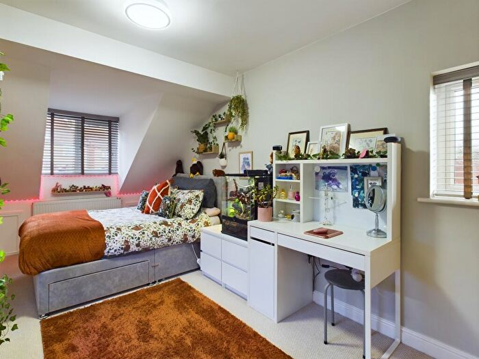 4 Bedroom Detached House For Sale In Stonesby Close, Oakwood, DE21