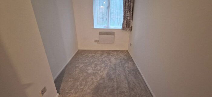 2 Bedroom Flat To Rent In Cherry Blossom Close, London, N13