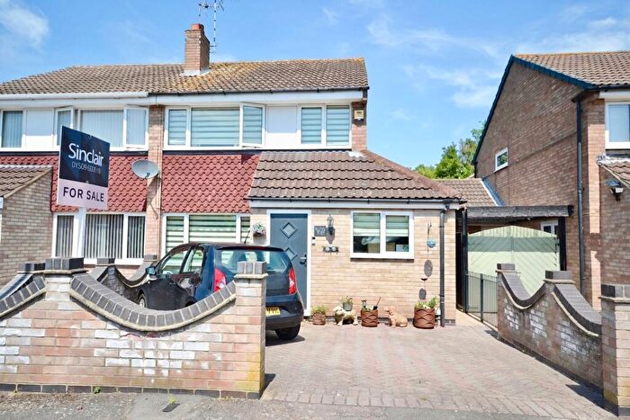 3 Bedroom Semi Detached House For Sale In Alston Drive, Loughborough, LE11