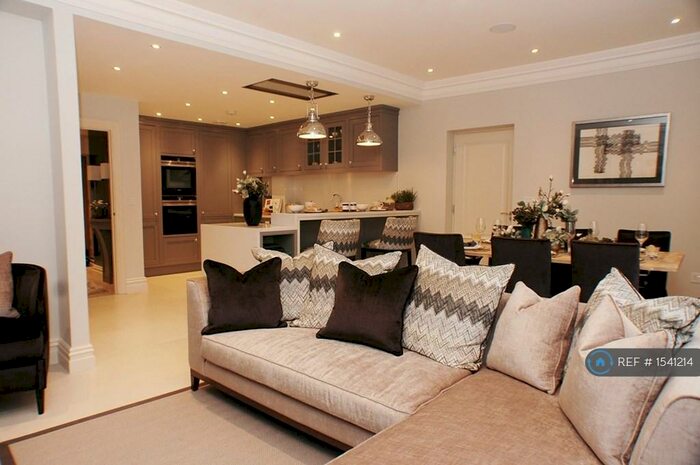 4 Bedroom Detached House To Rent In Mill Lane, Taplow, Maidenhead, SL6