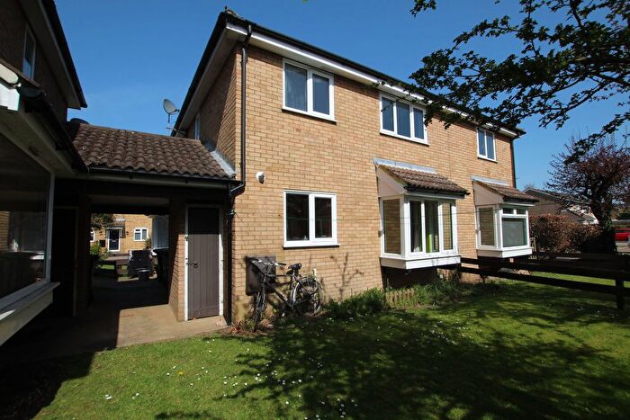 2 Bedroom Terraced House For Sale In Laburnum Road, Sandy, SG19