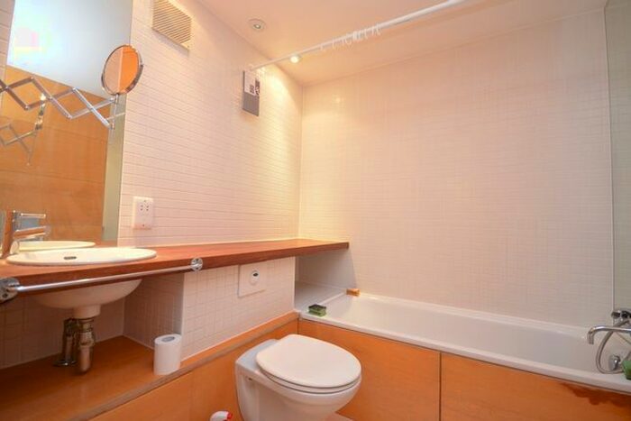 1 Bedroom Flat To Rent In Renaissance Walk, London, SE10