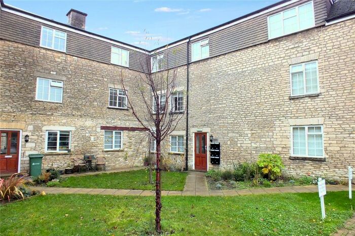 1 Bedroom Flat To Rent In Gloucester Street, Cirencester, Gloucestershire, GL7