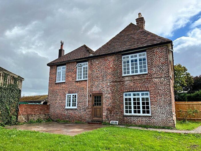 3 Bedroom Semi-Detached House To Rent In Great Bromley Farmhouse, Blackwall Road, TN25