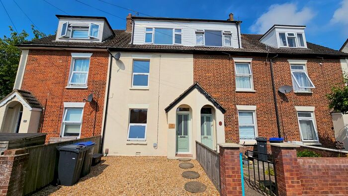 4 Bedroom Terraced House To Rent In Gorringe Road, Salisbury, SP2