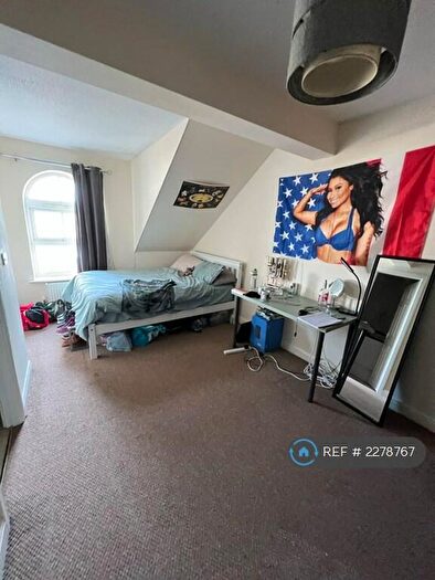 4 Bedroom End Of Terrace House To Rent In Whimberry Way, Manchester, M20