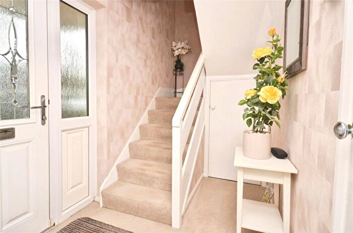 3 Bedroom End Of Terrace House For Sale In Elmhurst Road, Aylesbury, Buckinghamshire, HP20