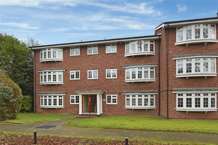 2 Bedroom Flat To Rent In Winbury Court, West Road, Maidenhead, Berkshire, SL6