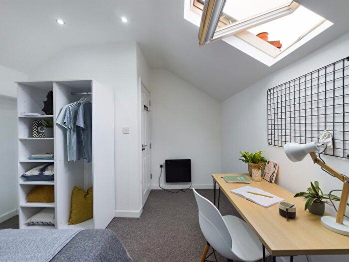 8 Bedroom House To Rent In Ossory Street, Manchester, M14