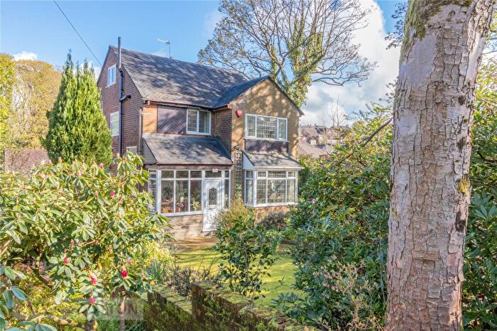 4 Bedroom Detached House For Sale In Church Road, Uppermill, Saddleworth, OL3