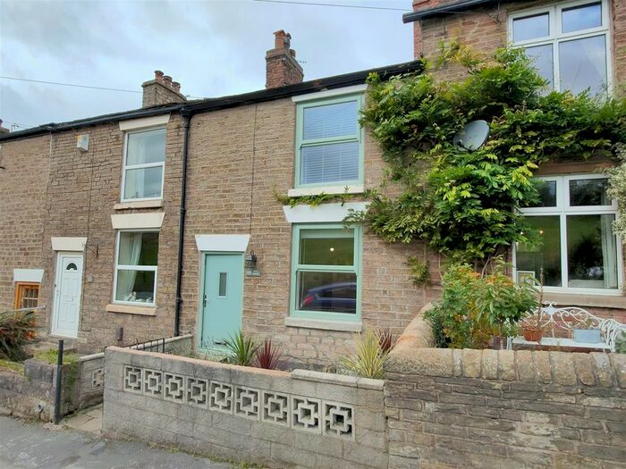 2 Bedroom Property To Rent In Rainow Road, Macclesfield, SK10