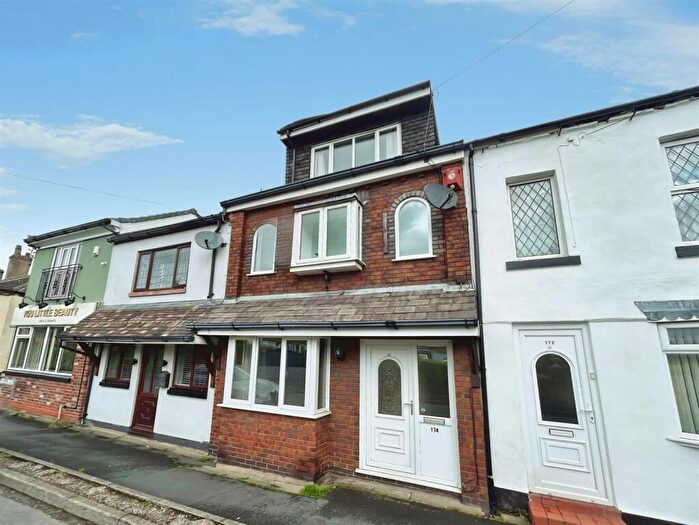4 Bedroom House To Rent In Ravens Lane, Bignall End, Stoke-On-Trent, ST7