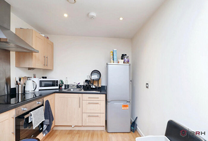 1 Bedroom Apartment For Sale In Regency Court, Sheffield, S35
