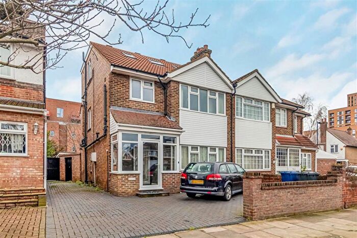 3 Bedroom Semi Detached House For Sale In Bowes Road, London, W3