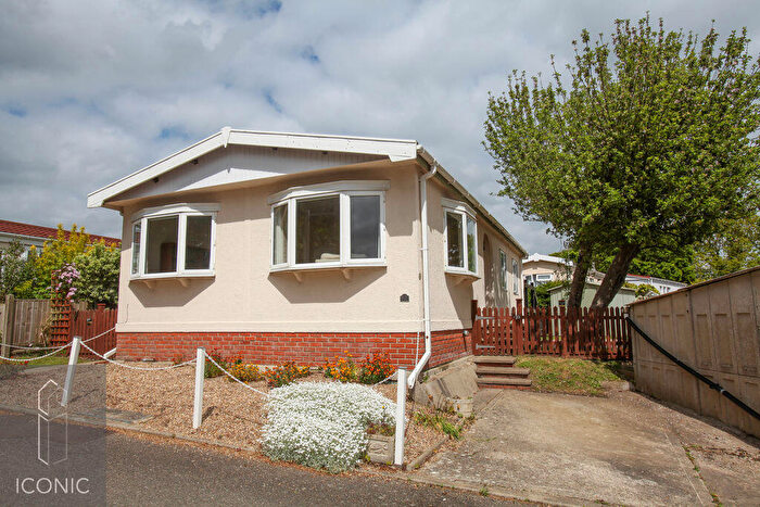 2 Bedroom Park Home For Sale In Newton Park Homes, Newton St Faith, Norwich, NR10