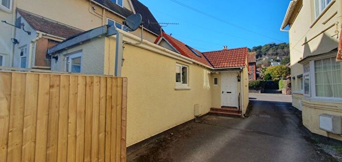 1 Bedroom Flat To Rent In Blenheim Road, Minehead, TA24