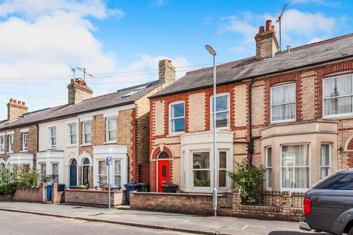 2 Bedroom Semi-Detached House To Rent In Hemingford Road, Cambridge, CB1