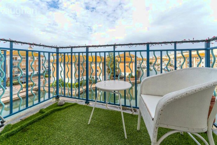 2 Bedroom Flat To Rent In St. Vincents Court, The Strand, Brighton, BN2