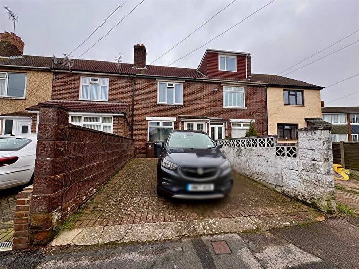 2 Bedroom Property For Sale In Elson Lane, Gosport, PO12