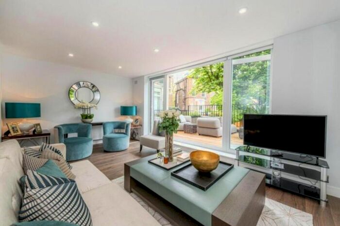 4 Bedroom Flat To Rent In Harley Road, London, NW3