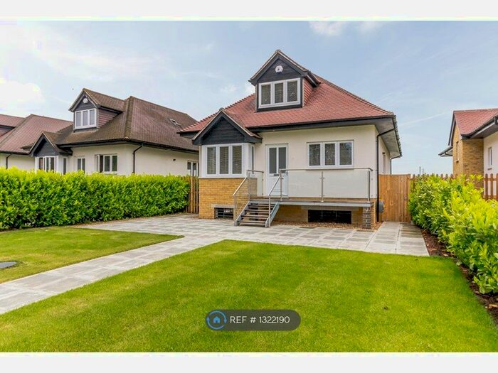 3 Bedroom Detached House To Rent In Bridge Wharf, Chertsey KT16