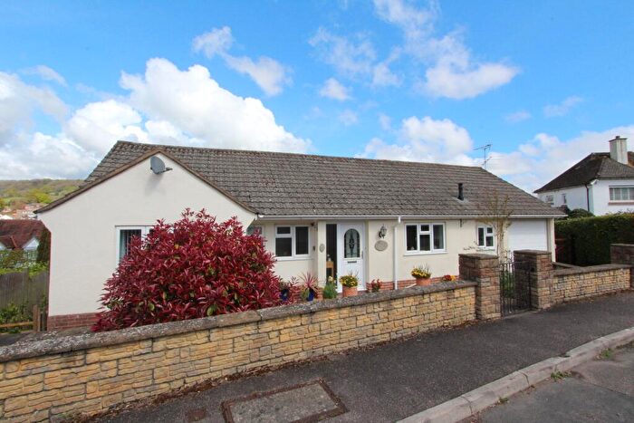 3 Bedroom Detached Bungalow For Sale In Ridgeway Mead, Sidmouth, EX10