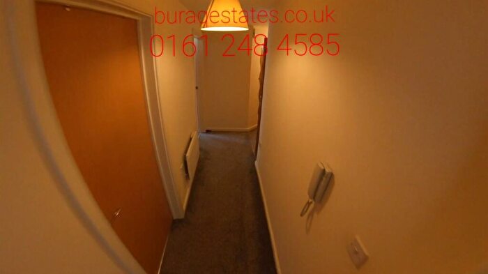 2 Bedroom Flat To Rent In Ladybarn Court Ladybarn Lane, Manchester, M14