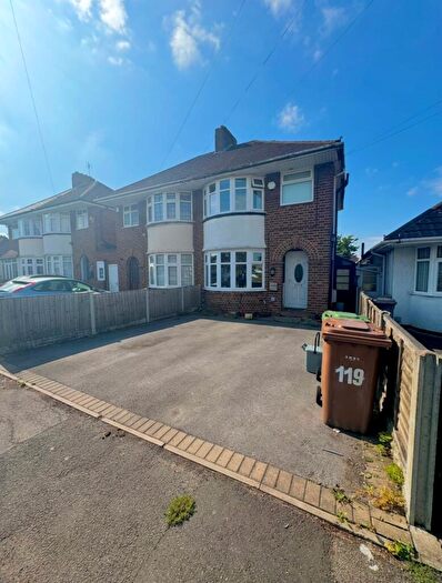 3 Bedroom House To Rent In Marcot Road, Solihull, B92