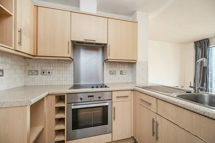 1 Bedroom Flat To Rent In Woodmill Road, Clapton, London, E5