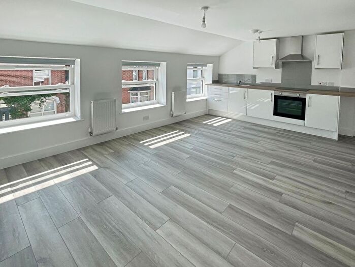 1 Bedroom Flat To Rent In Colne Road, Brightlingsea, CO7