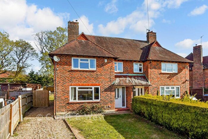 3 Bedroom Semi-Detached House For Sale In Glebe Road, Cranleigh, Surrey, GU6