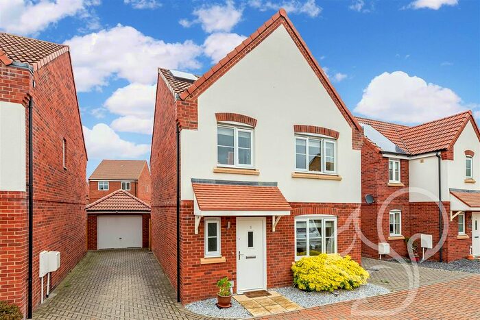 4 Bedroom Detached House For Sale In Guilford Way, Great Cornard, CO10