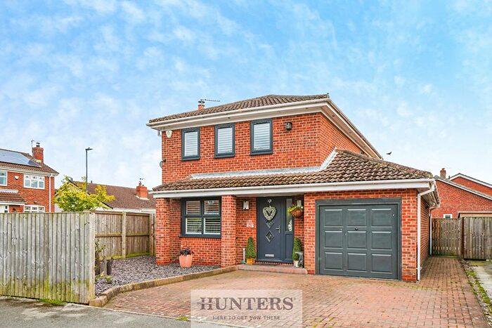 4 Bedroom Detached House For Sale In Villa Close, Hemingbrough, Selby, YO8