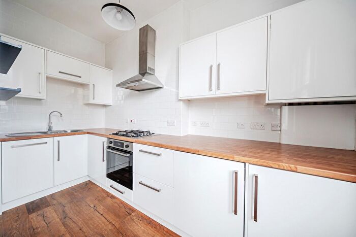 1 Bedroom Flat To Rent In Mitcham Road, Tooting, London, SW17