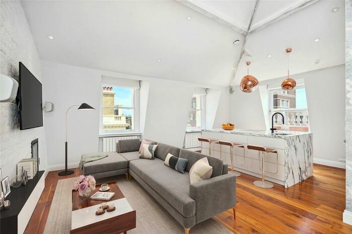 2 Bedroom Flat To Rent In Glendower Place, South Kensington, London, SW7