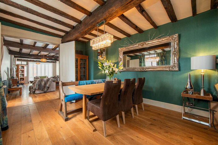 5 Bedroom Town House For Sale In Jury Street, Warwick, CV34