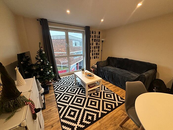 1 Bedroom Flat To Rent In Kisar Court, Salisbury Street, SO15