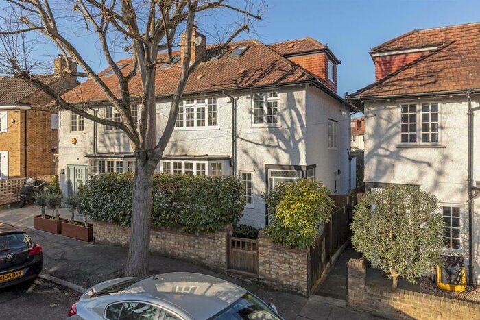4 Bedroom Semi-Detached House To Rent In Percival Road, East Sheen, SW14
